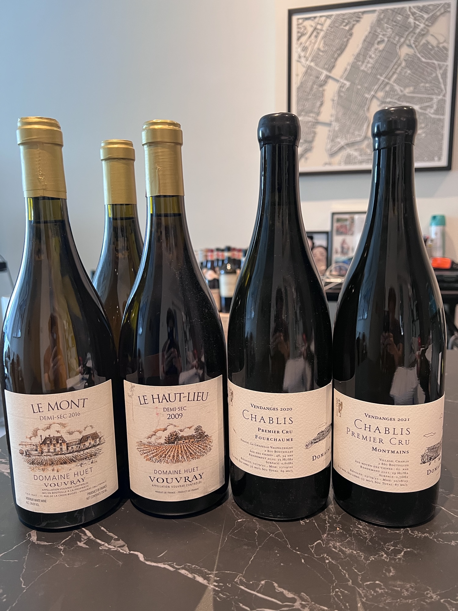 Domaine Huet’s Le Mont Demi-sec 2016 and Le Haut Lieu 2009, and Jean Dauvissat’s Chablis 2020 and Chablis 1er Cru ‘Montmains’ 2021