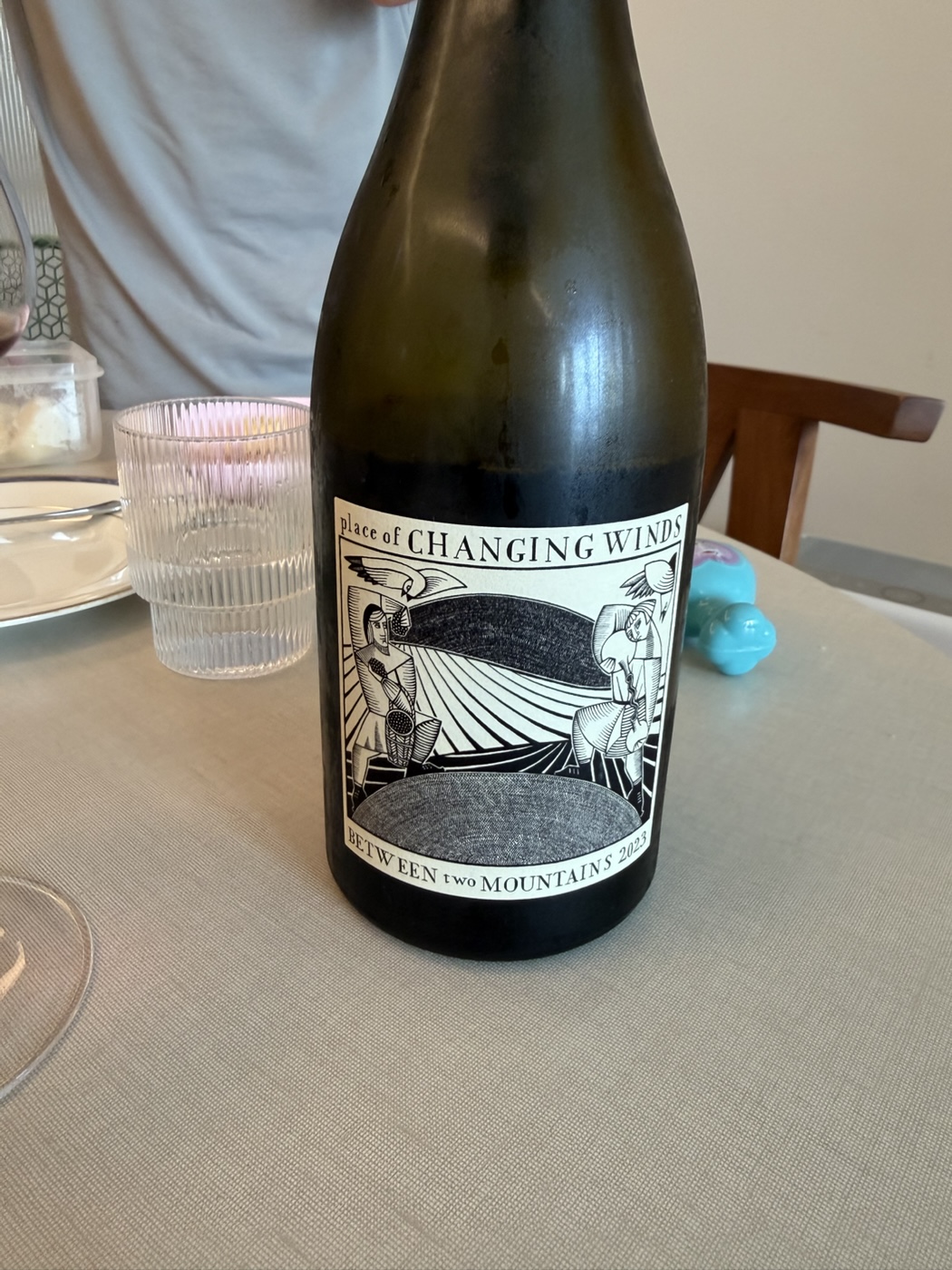 4.3 Place of Changing Winds ‘Between Two Mountains’ Pinot Noir 2023