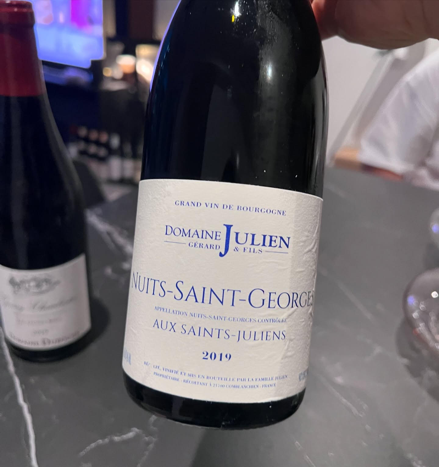4.0 – incomplete rating. Domaine Gerard Julien & Fils Nuits-Saint-Georges ‘Aux Saints-Juliens’ 2019.